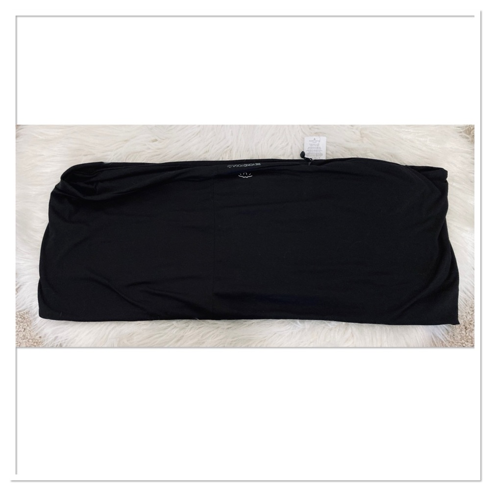 NWT Beyond Yoga Infinity Scarf Black One Size